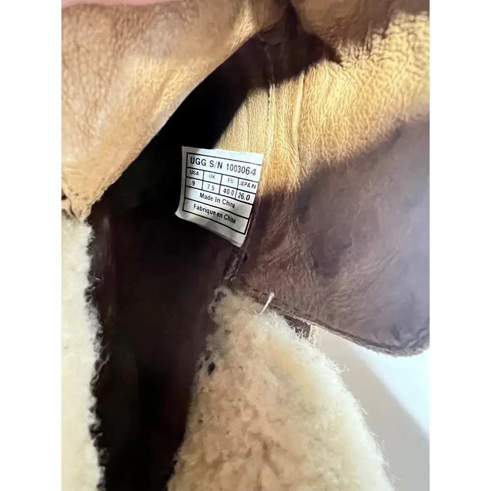 Ugg EUC Chestnut Brown Suede Anais 4